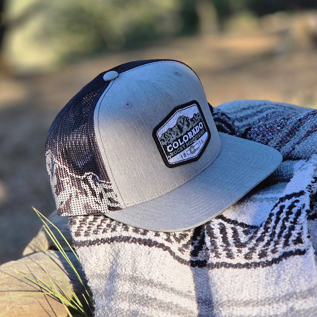 Sneffels Patch - Suit/Black - Flat Trucker