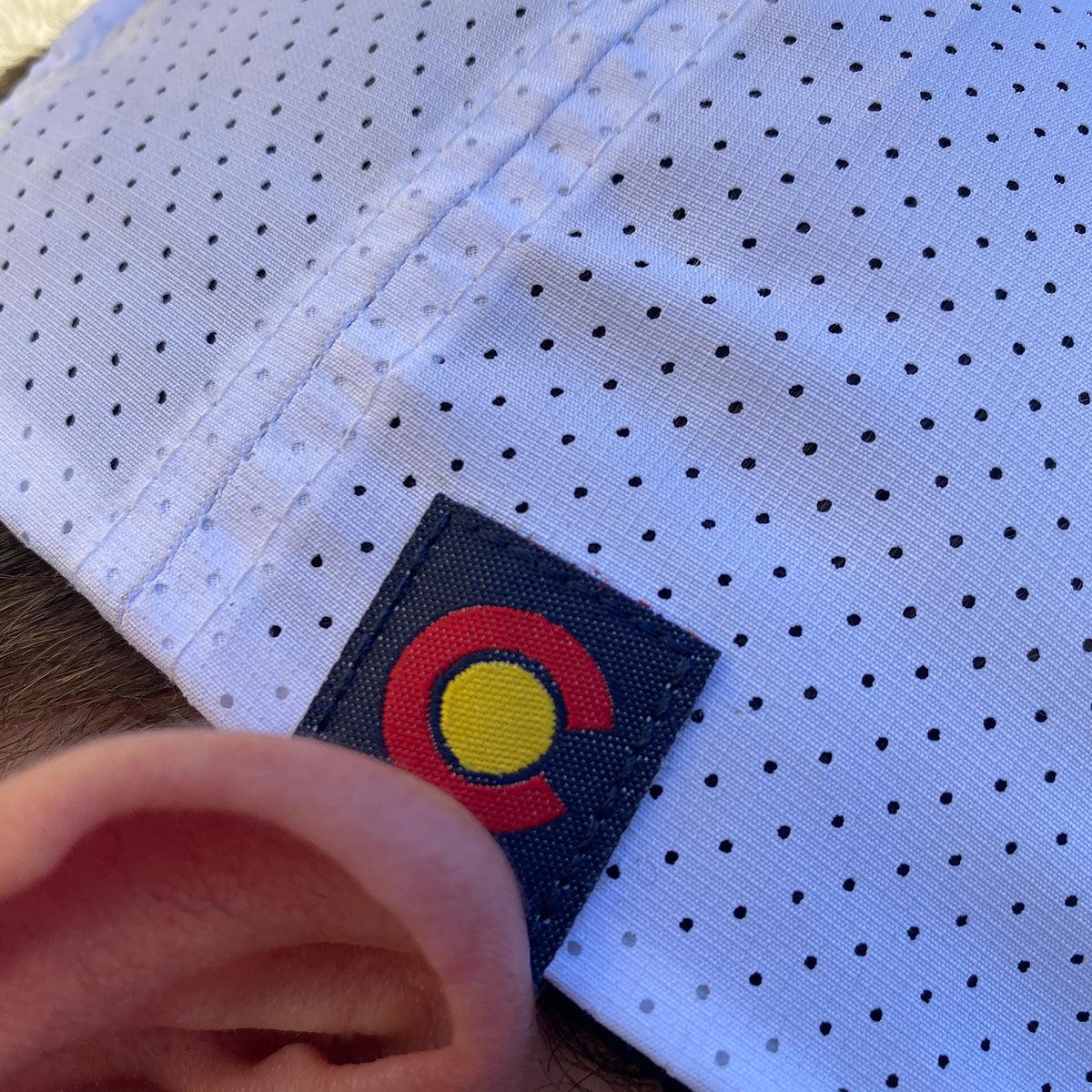 Refresh - Perforated - Navy/White - Slight Curve