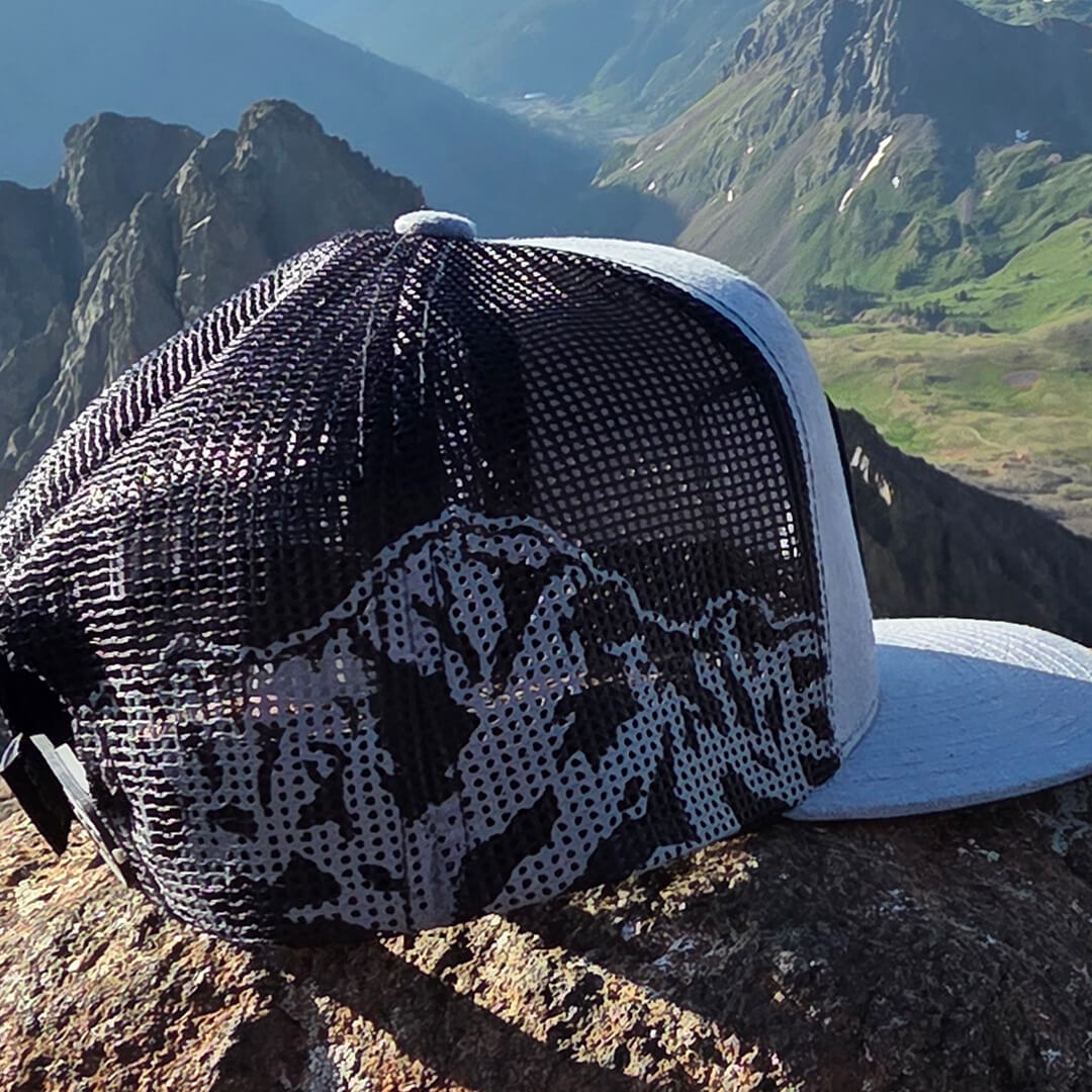 Sneffels Patch - Suit/Black - Flat Trucker