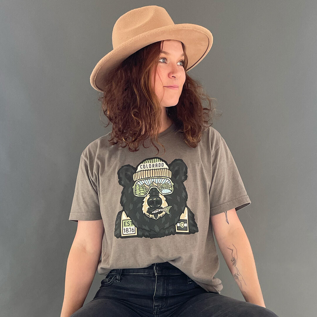 Backwoods Bear - T-Shirt - Warm Grey